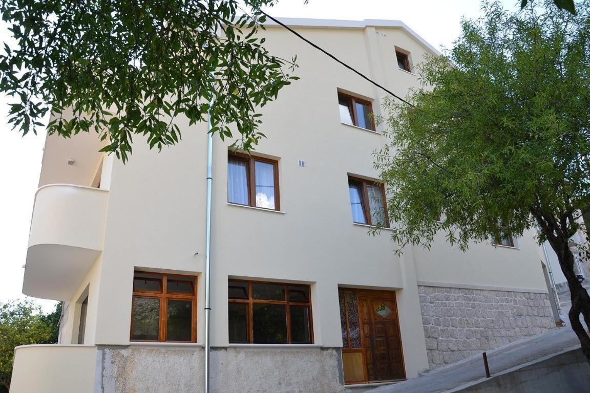Apartments With A Parking Space Igrane, Makarska - 13535 Exterior foto
