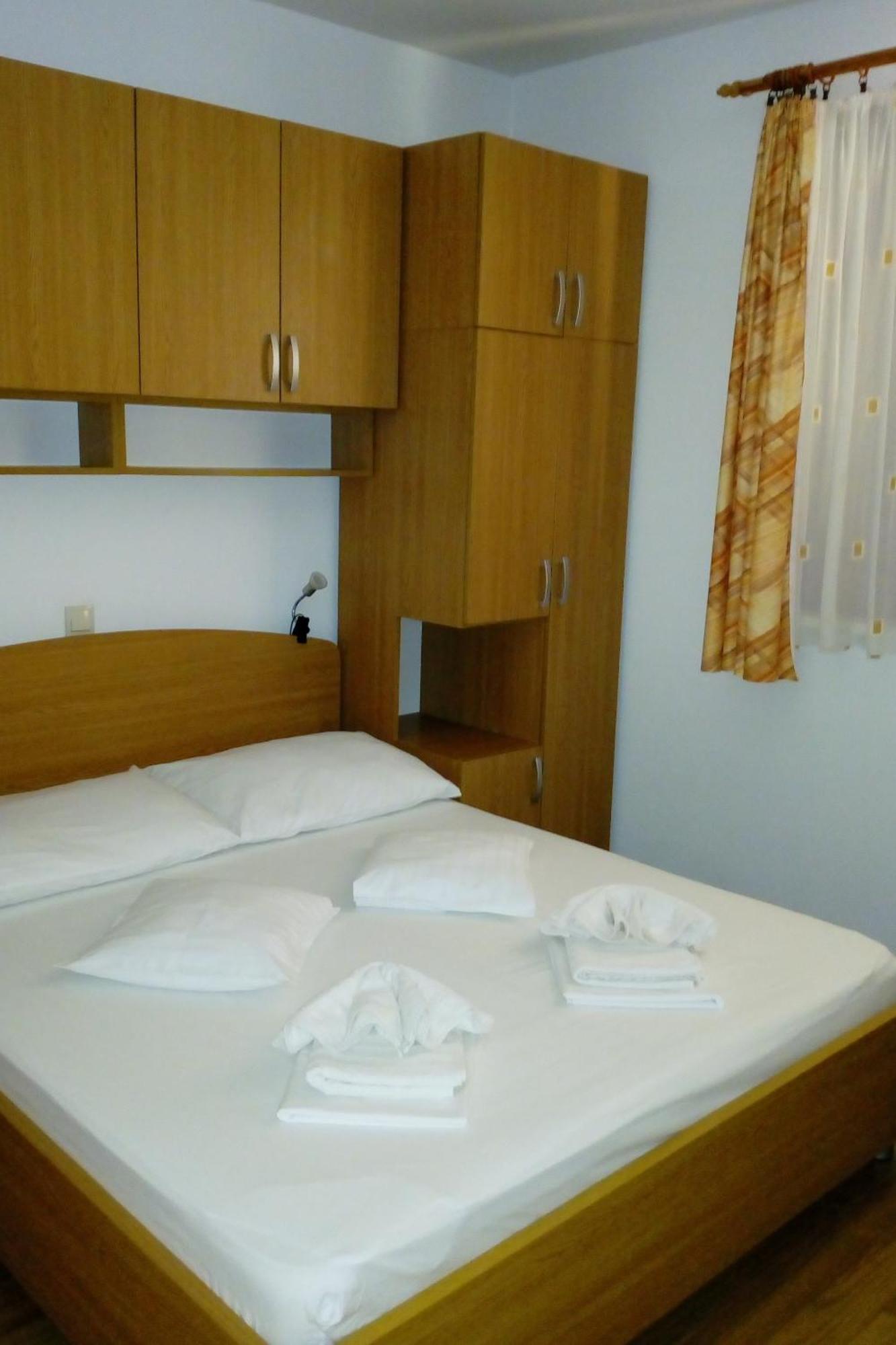Apartments With A Parking Space Igrane, Makarska - 13535 Zimmer foto